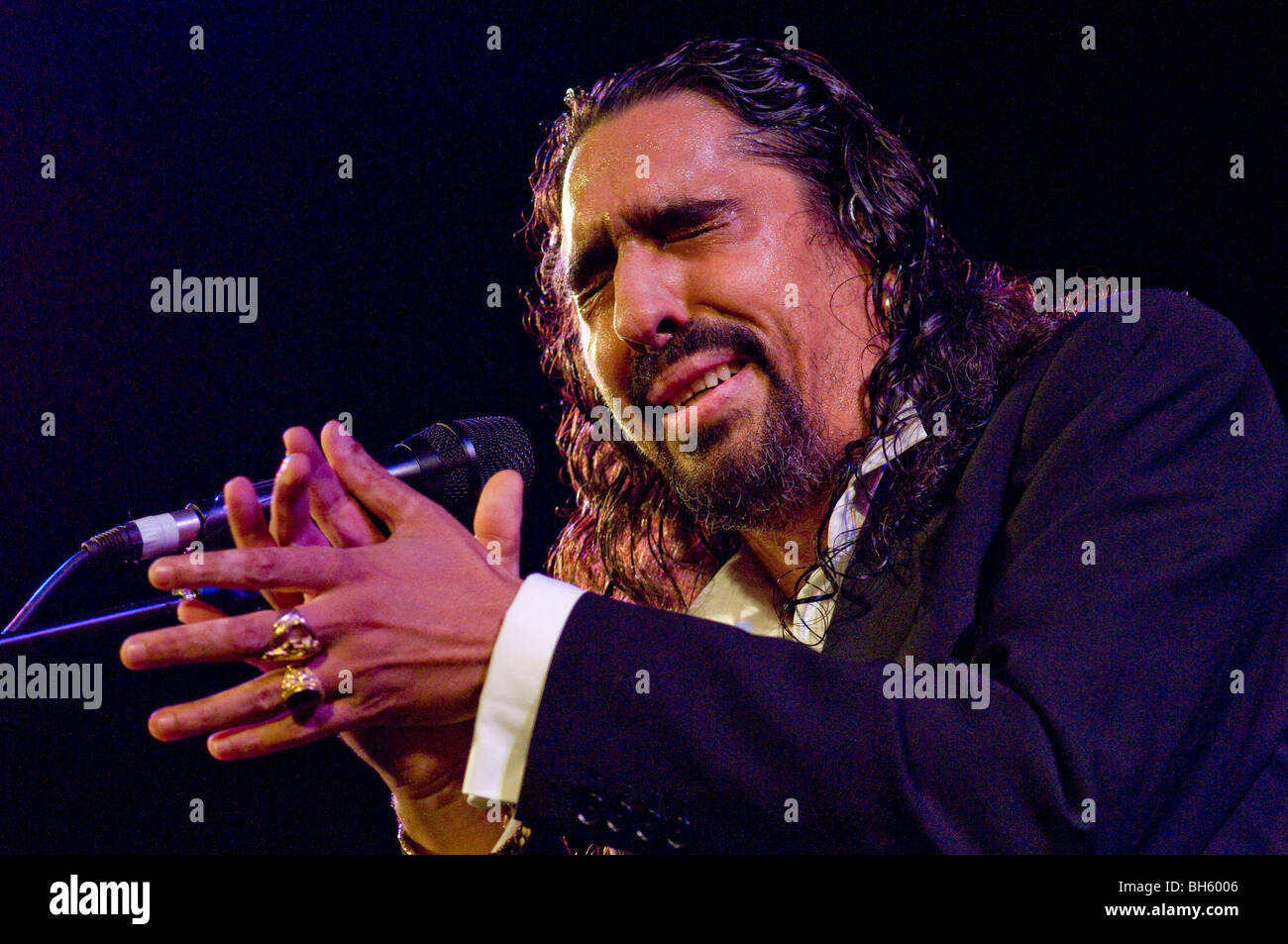 Diego el Cigala, le légendaire chanteur de flamenco, chant à Séville Banque D'Images