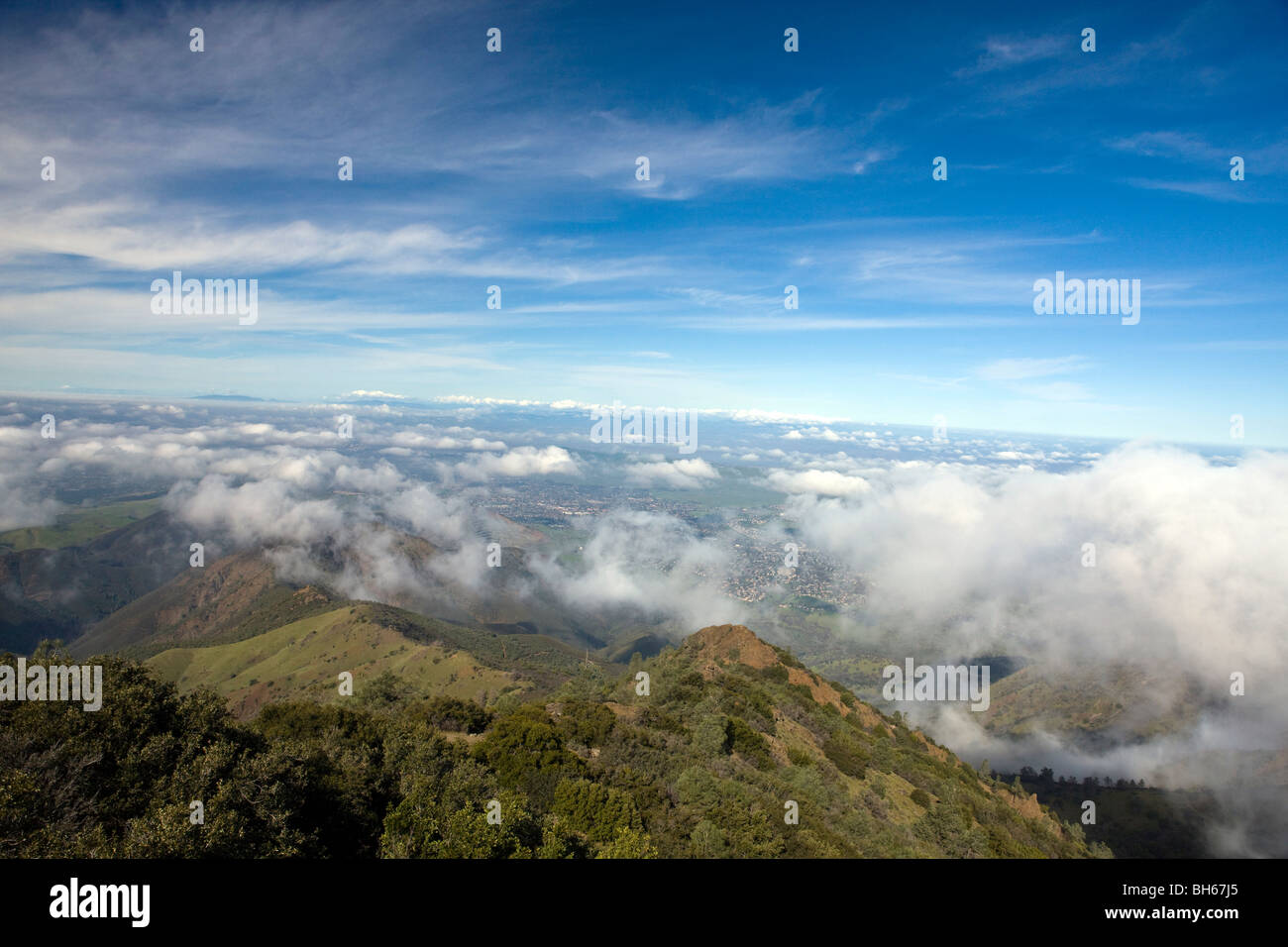 Vue sur le sommet du mont Diablo State Park, Mt. Diablo, comté de Contra Costa, en Californie, USA. Banque D'Images