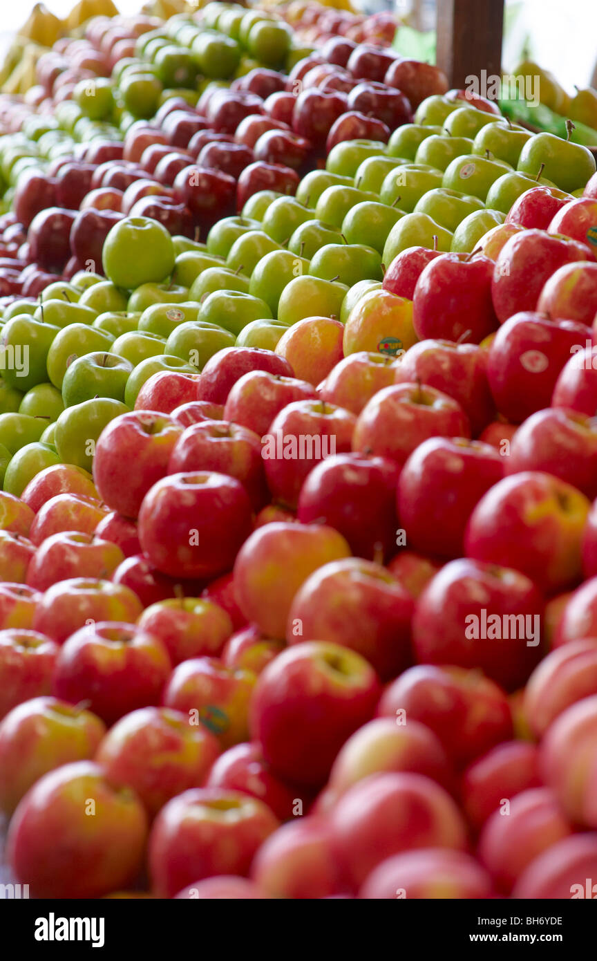 Marché aux Fruits pommes à Banque D'Images