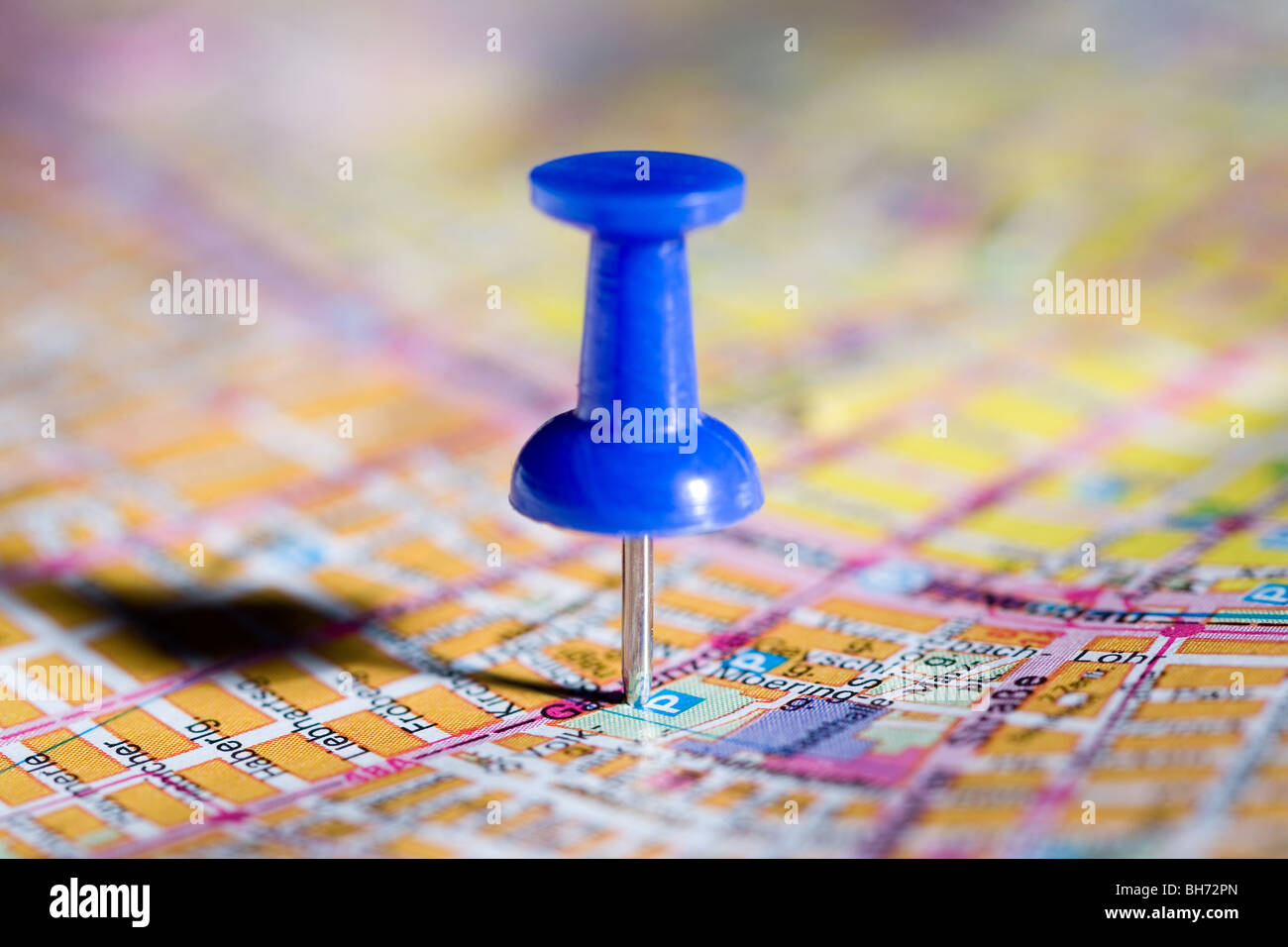 Punaise bleue sur la carte Banque D'Images