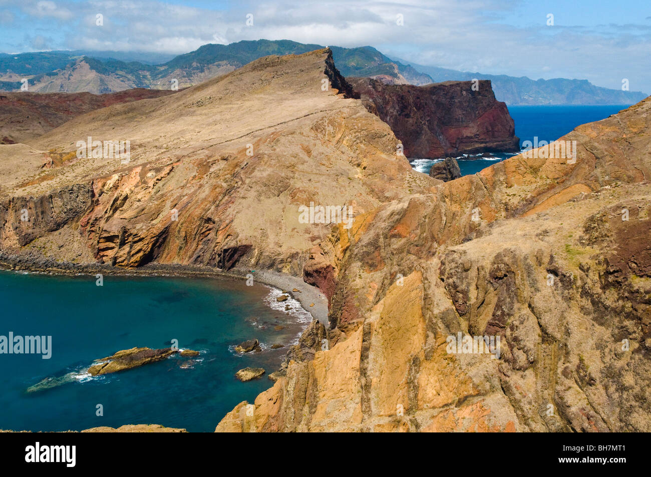 Les falaises spectaculaires à Ponta de Sao Lourenco, le point le plus à l'Est de l'île de Madère Banque D'Images