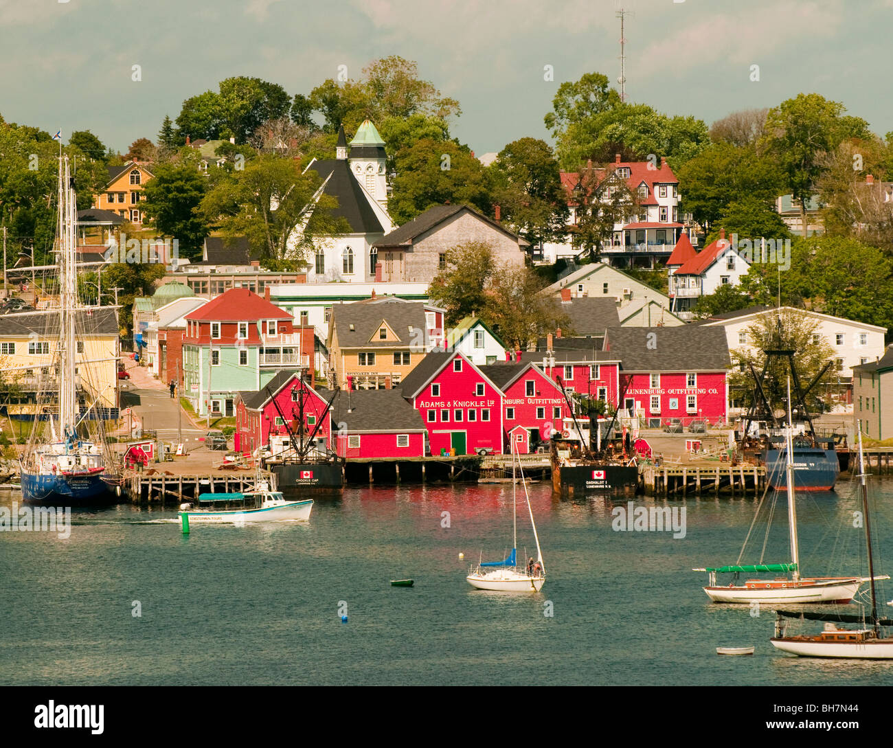 La Nouvelle-Écosse, Lunenburg, vue panoramique sur le port de Lunenburg, Patrimoine Mondial de l'UNESCO SITE Banque D'Images