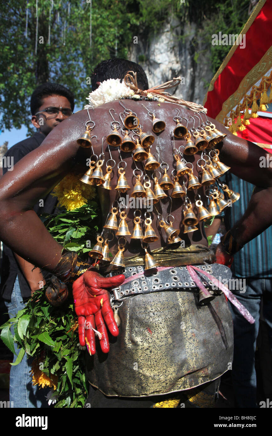 Les hindous qui participent à Thaipusam, lors d'un pèlerinage au Batu Caves au nord de Kuala Lumpar dans Malaysaia. Banque D'Images