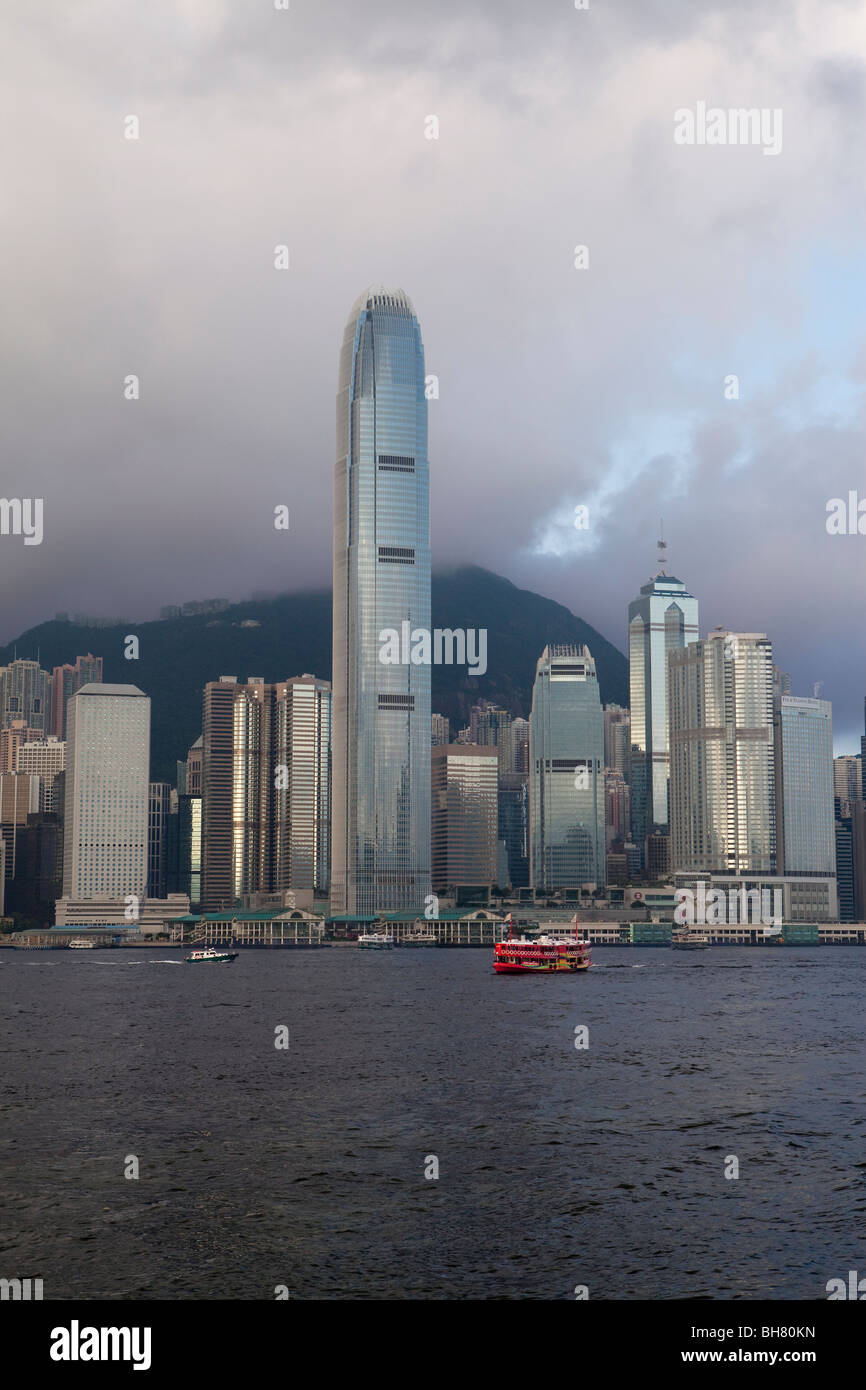 Toits de Central, l'île de Hong Kong, le port de Victoria, Hong Kong, Chine, Asie Banque D'Images
