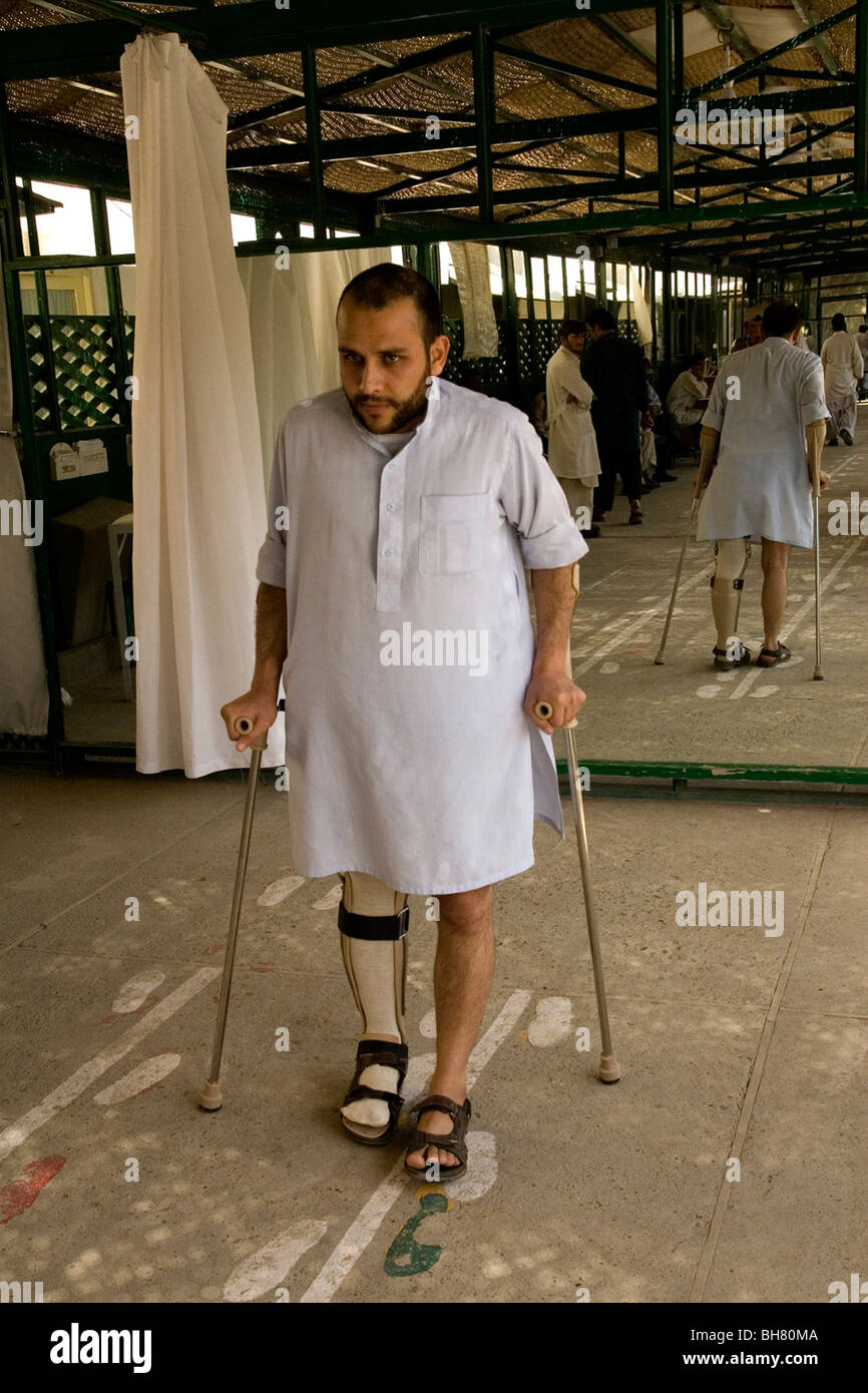 Exécutez l'hôpital orthopédique du CICR à Kaboul le traitement des victimes de mines terrestres Banque D'Images