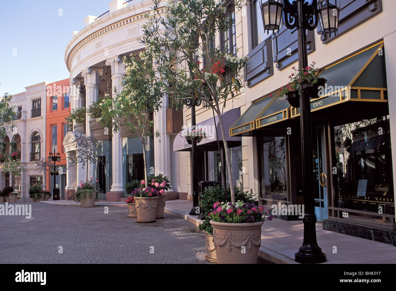 Boutiques de Rodeo Drive à Beverly Hills, en Californie Banque D'Images