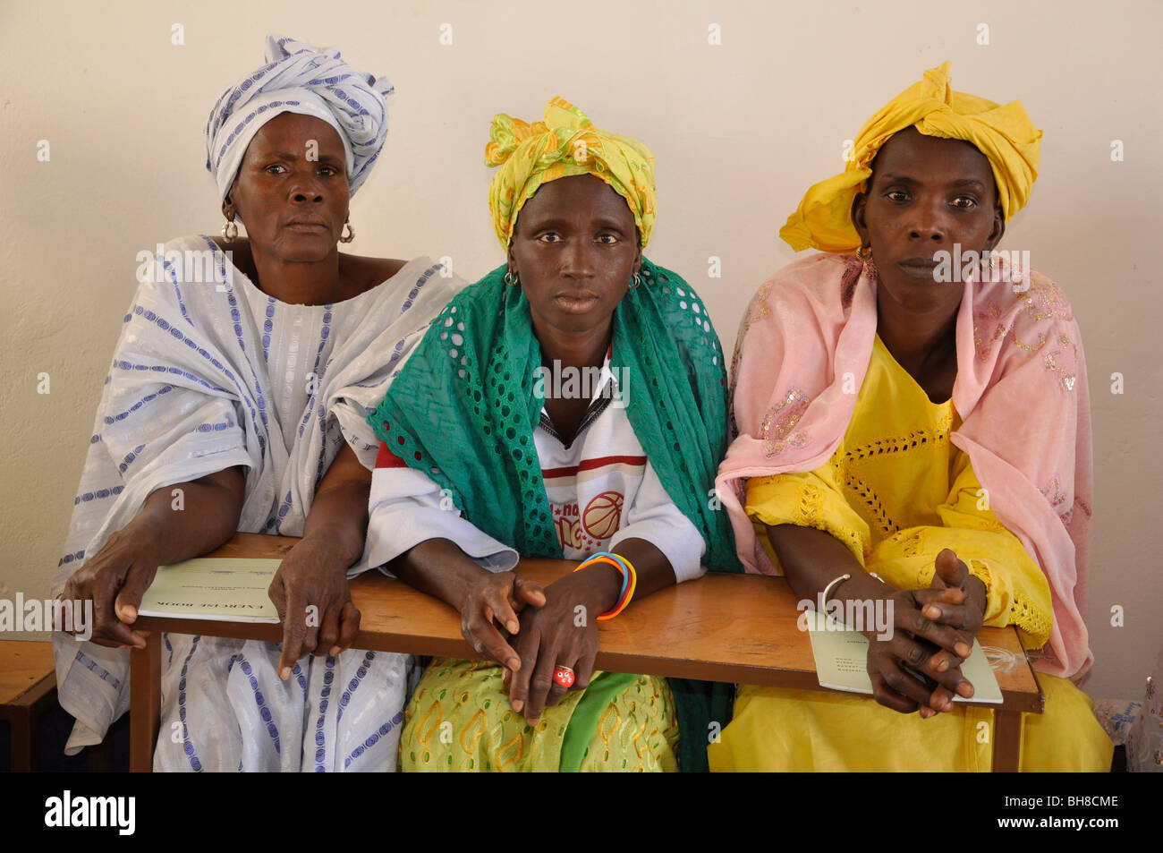 Les femmes du village en Gambie Banque D'Images
