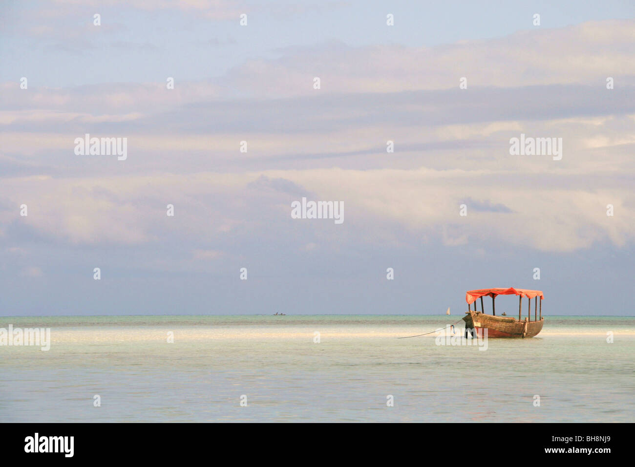Voiliers En Mer Dancrage à Zanzibar Paradis Tropical Avec