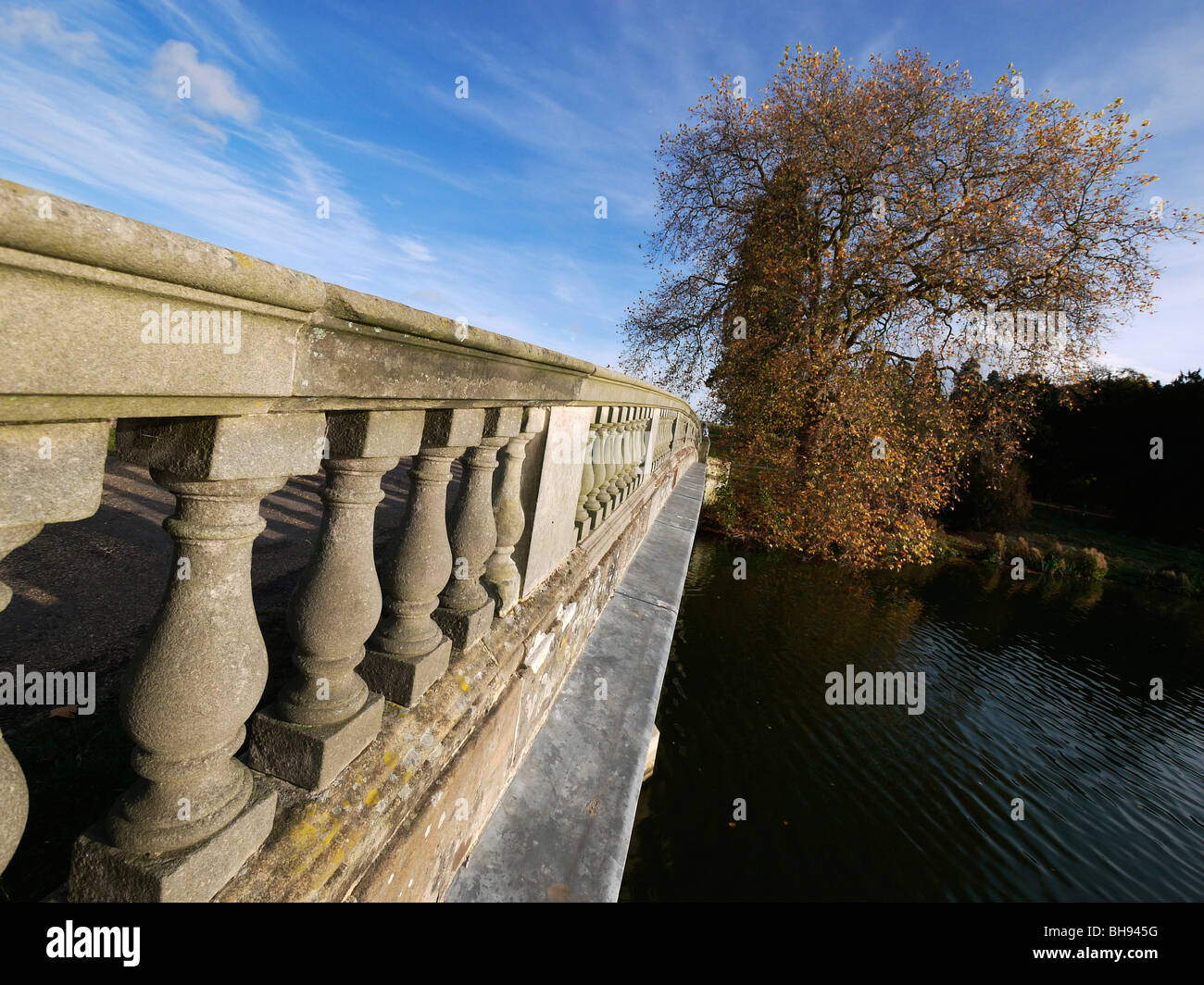 Warwickshire Angleterre Compton Verney robert adam bridge Banque D'Images