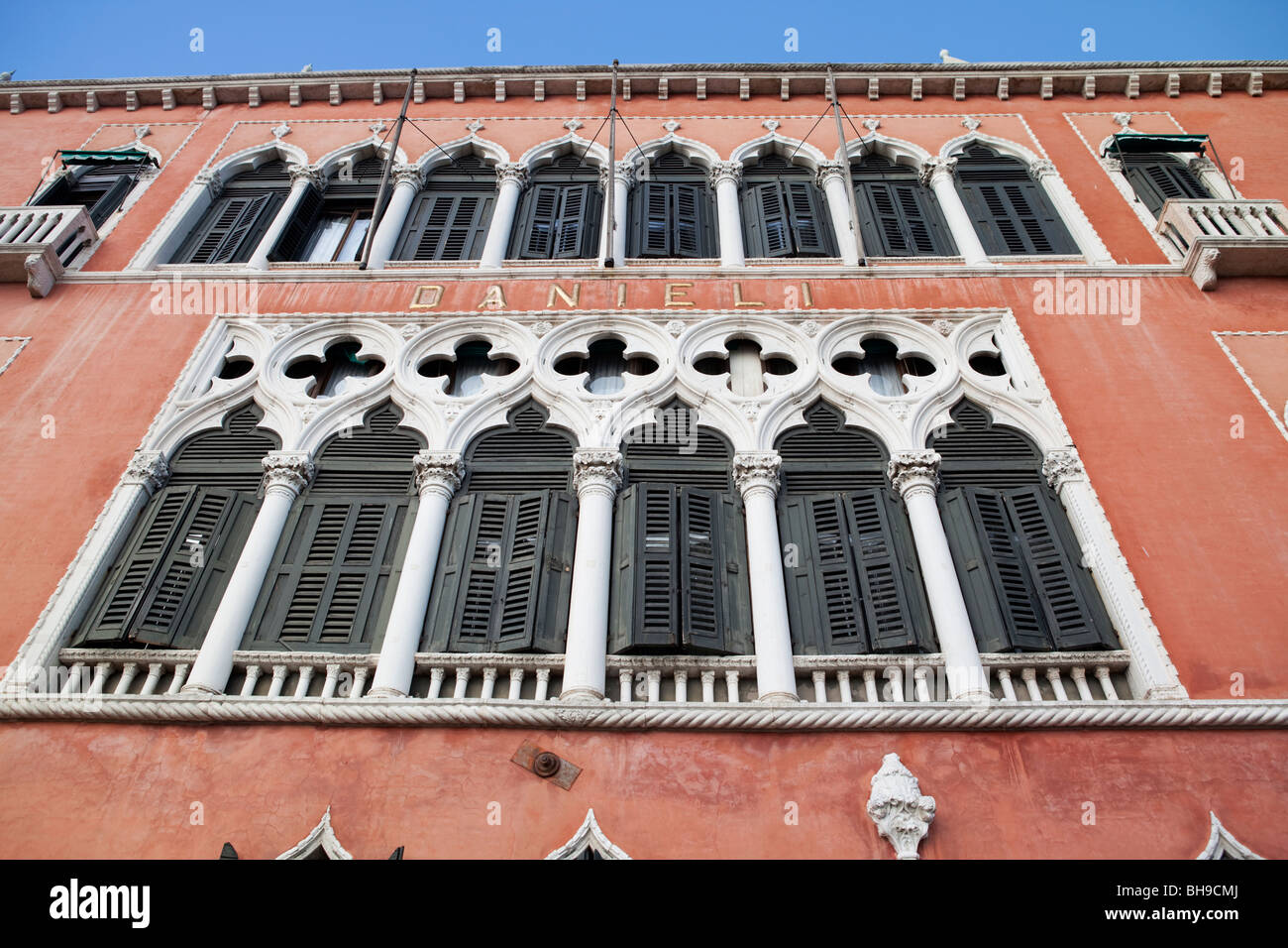 Façade gothique vénitien du célèbre Hôtel Danieli à Venise, Italie Banque D'Images