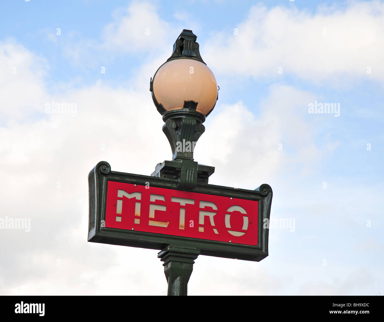 Panneau de métro paris Banque de photographies et d’images à haute ...