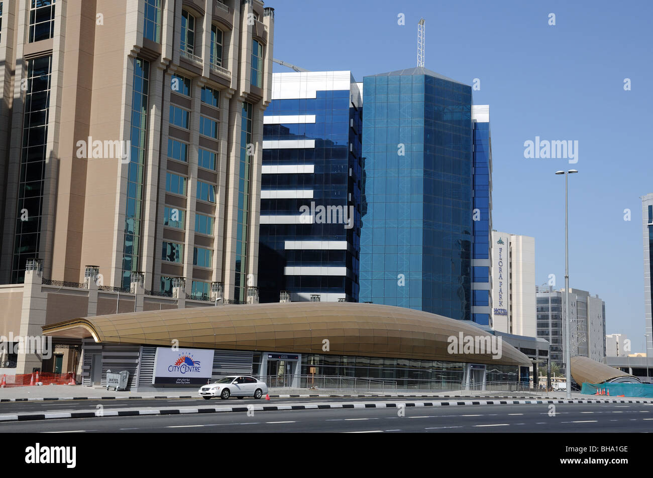 Nouvelle station de métro dans la ville de Dubaï, Émirats Arabes Unis Banque D'Images