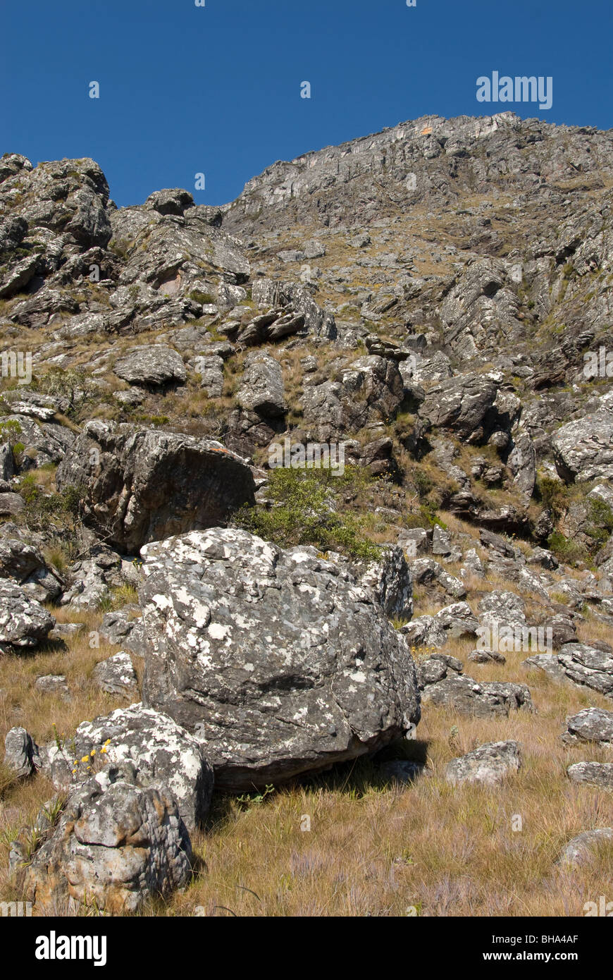 Les montagnes Chimanimani contiennent certains des plus préservés et intact perspectives en Afrique australe. Banque D'Images