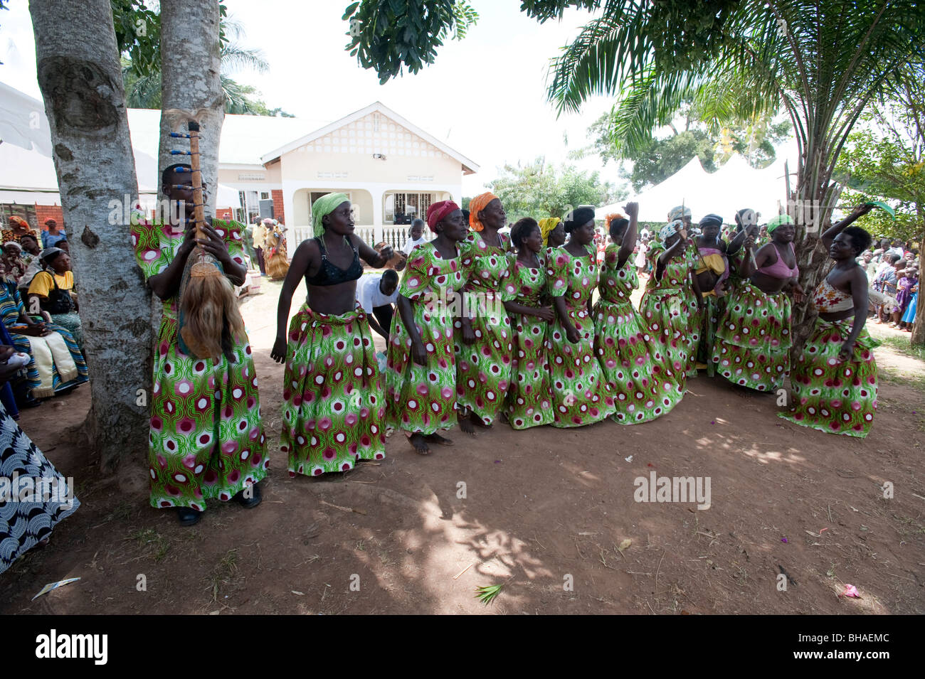 Les veuves Kadama Association. La province de l'Est. Danse de bienvenue. Banque D'Images