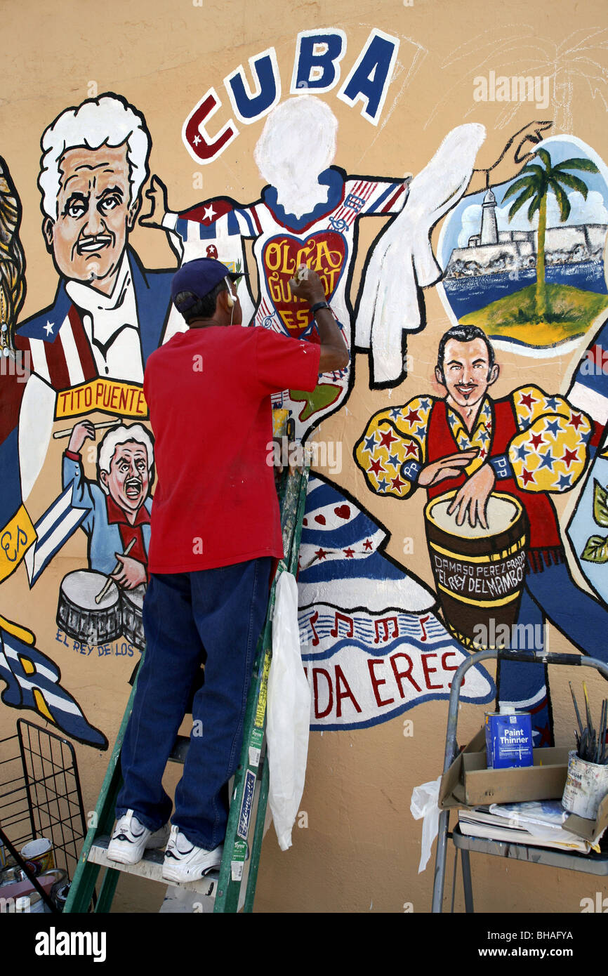 Archie muraliste Nica, SW 14th Avenue, Little Havana, Miami, Floride, USA Banque D'Images