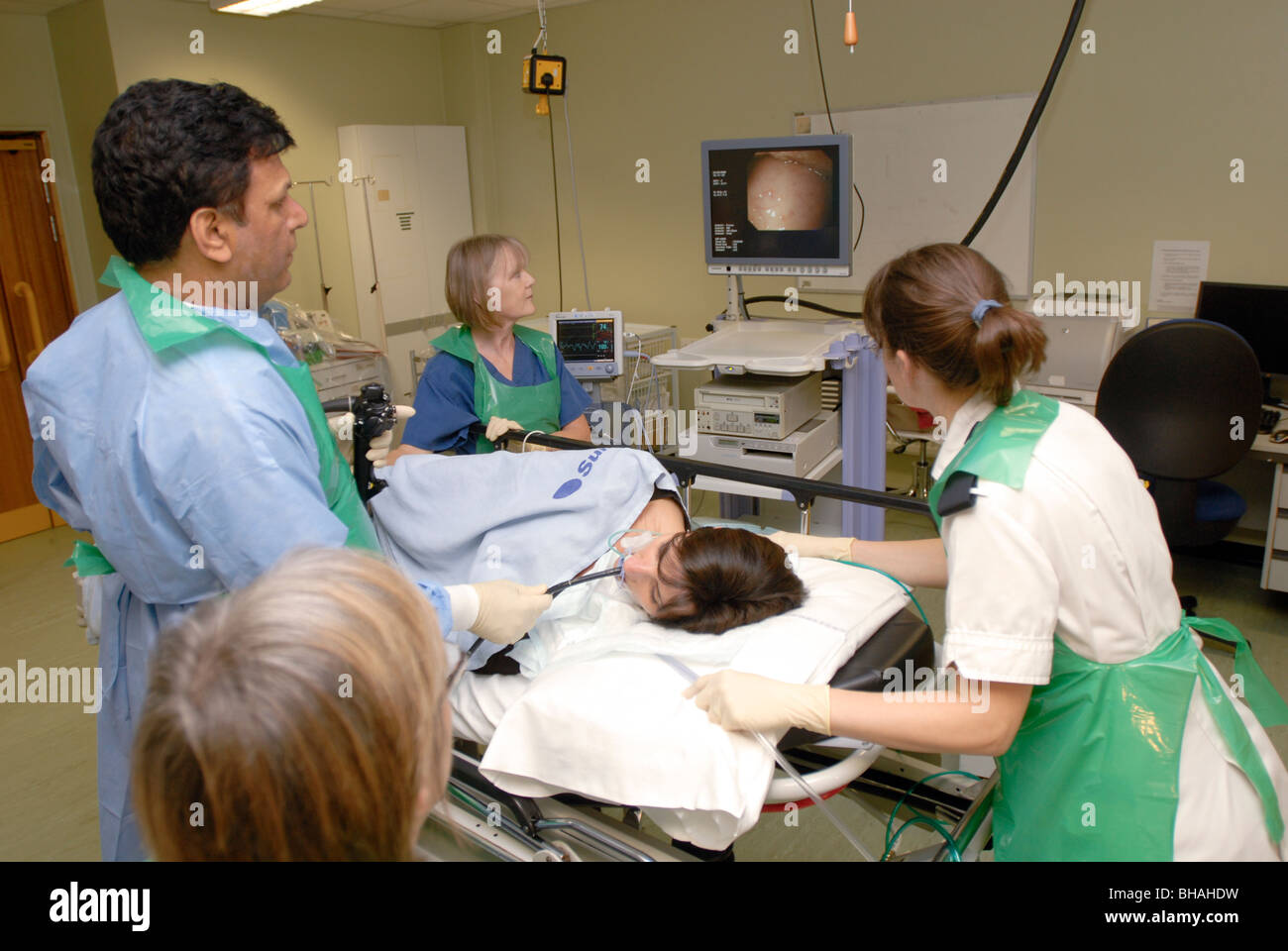 L'équipe d'endoscopie dans un hôpital en UK Photo Stock Alamy