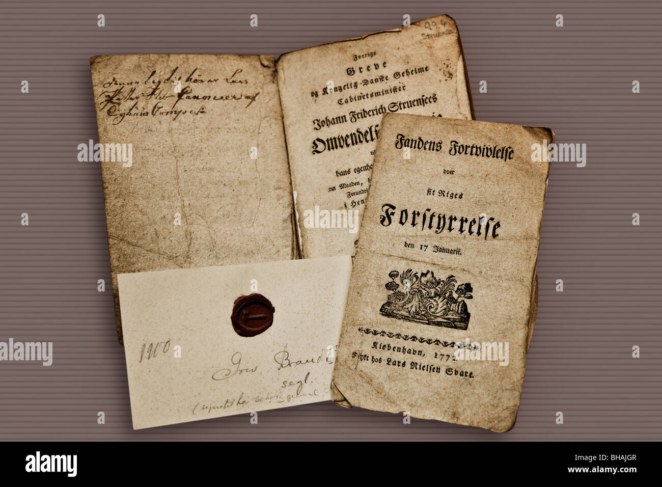 Vieux livres et papiers de 1772 Banque D'Images