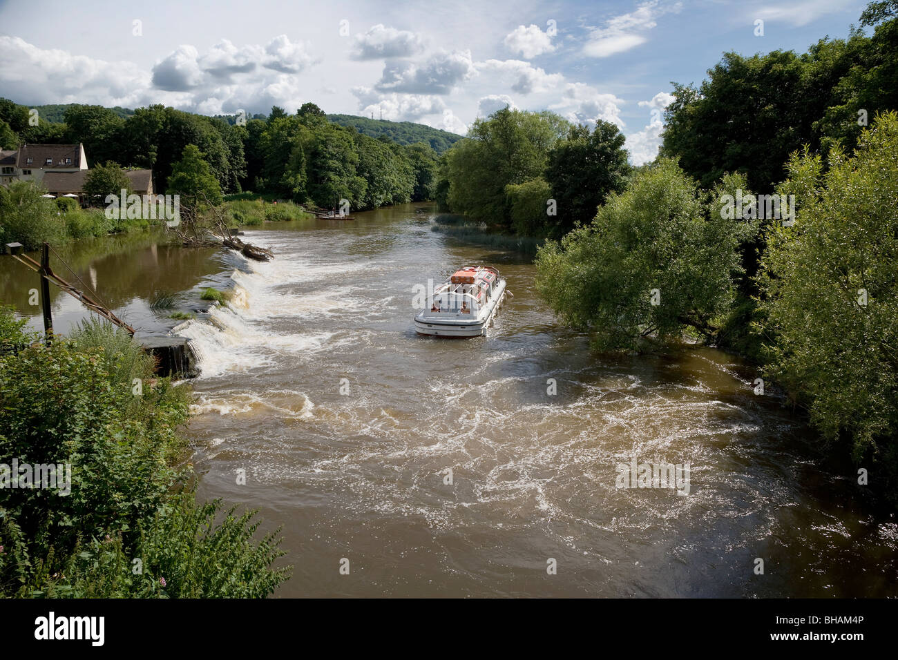 WEIR SUR AVON NR BATHAMPTON AVEC BATEAU DE TOURISME Banque D'Images