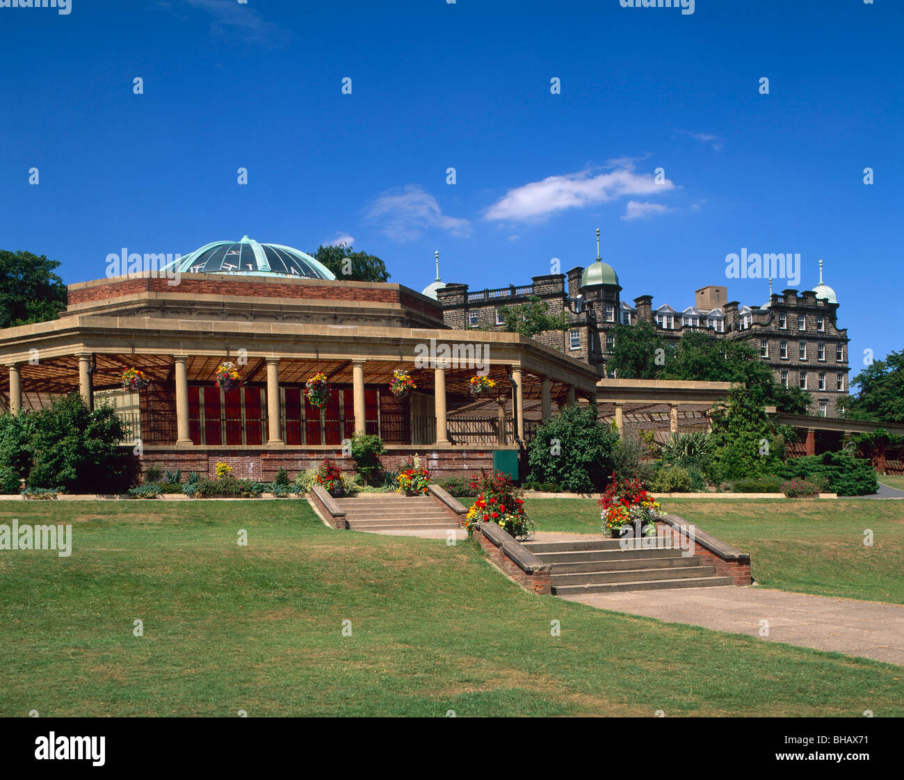 Pavillon, Sun Valley Gardens, Harrogate, North Yorkshire, Angleterre Banque D'Images