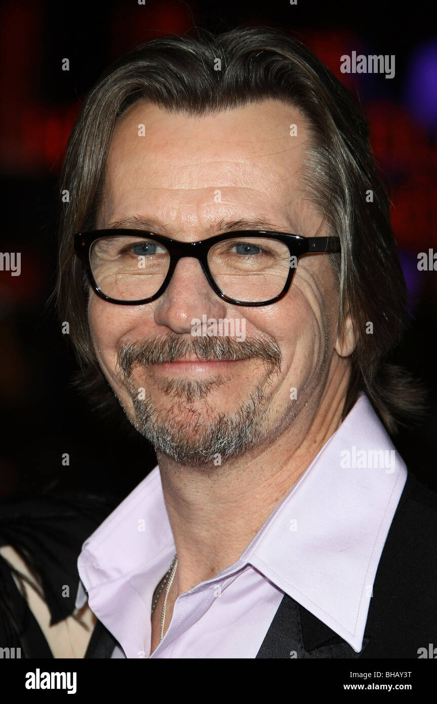 GARY OLDMAN LE LIVRE D'ELI LOS ANGELES PREMIERE HOLLYWOOD Los Angeles CA USA 11 janvier 2010 Banque D'Images