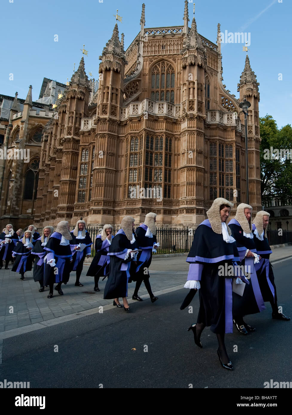 Robe entièrement les juges et QCs arriver au Lord Chancellor's Breakfast au début de l'année juridique à Londres Banque D'Images