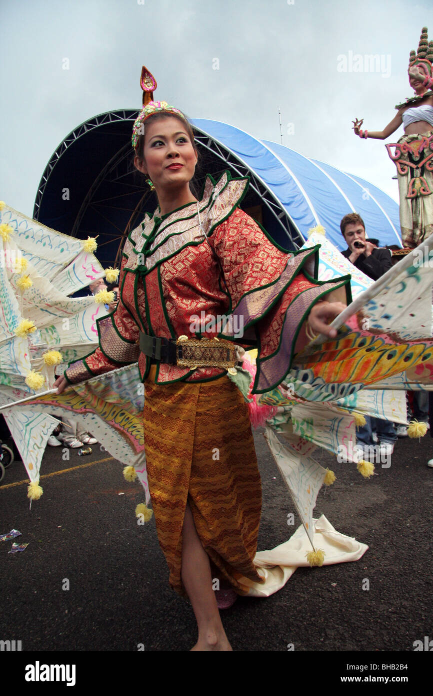 Londres apprécié le goût de plats thaïlandais, danse, musique, fabrication artisanale et ornements dans le Festival thaïlandais dans Battersea Park Banque D'Images