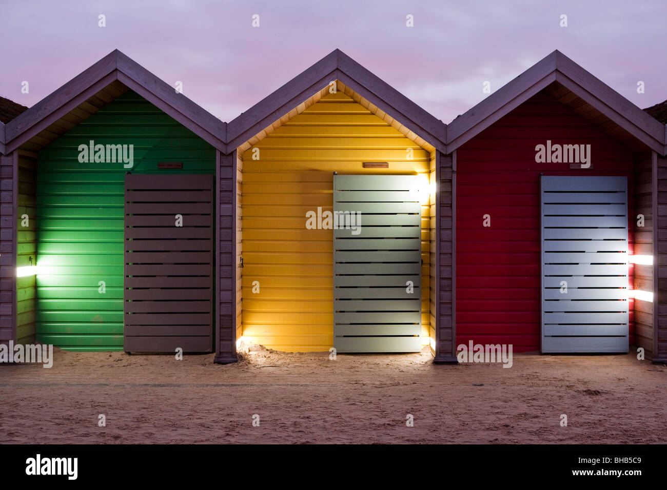 Cabines de plage, plage de Blyth, le Northumberland. United Kingdom. UK Banque D'Images