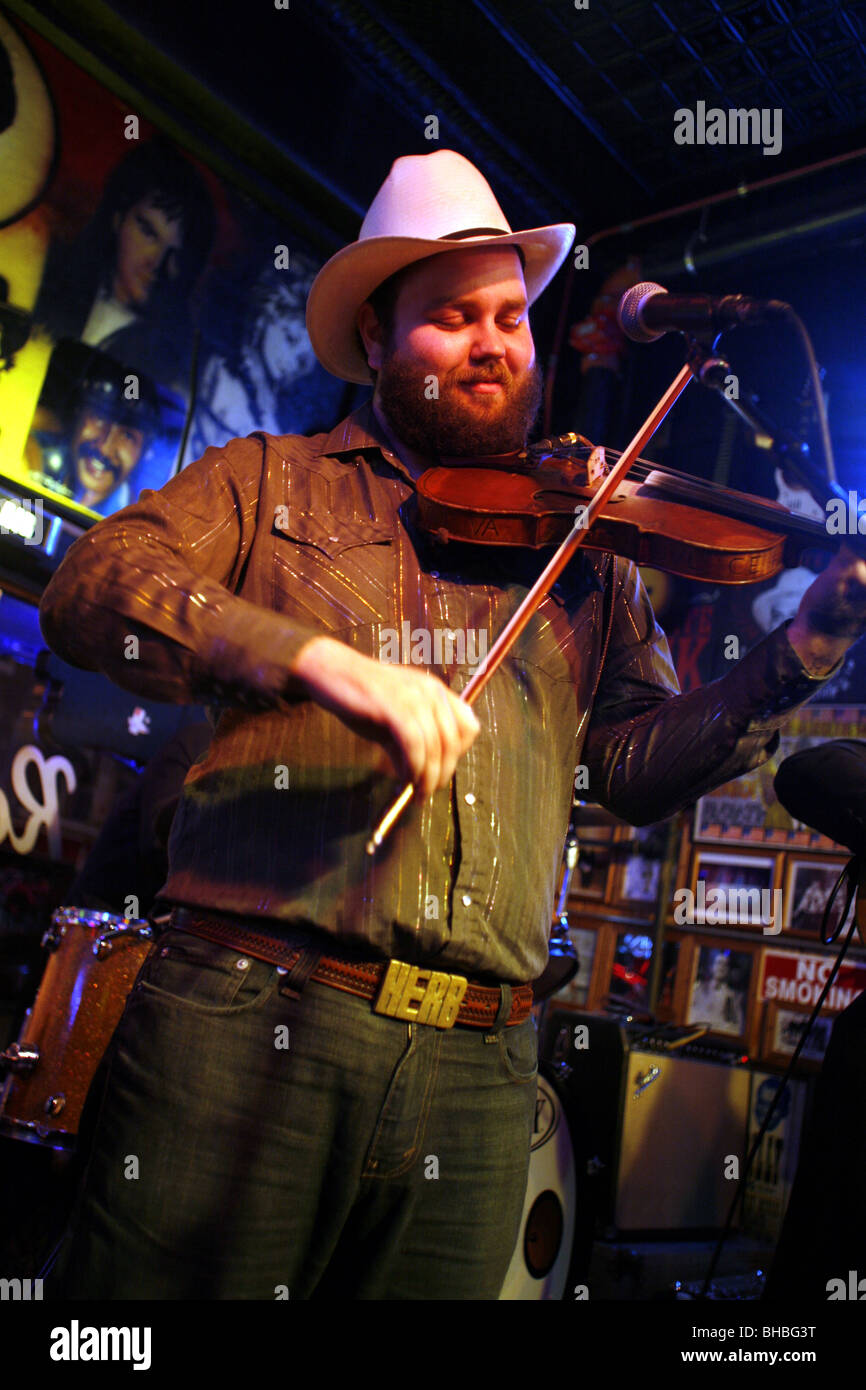 Fidller, Robert's monde occidental - Honky Tonk Bar, Broadway, Nashville, Tennessee, États-Unis Banque D'Images