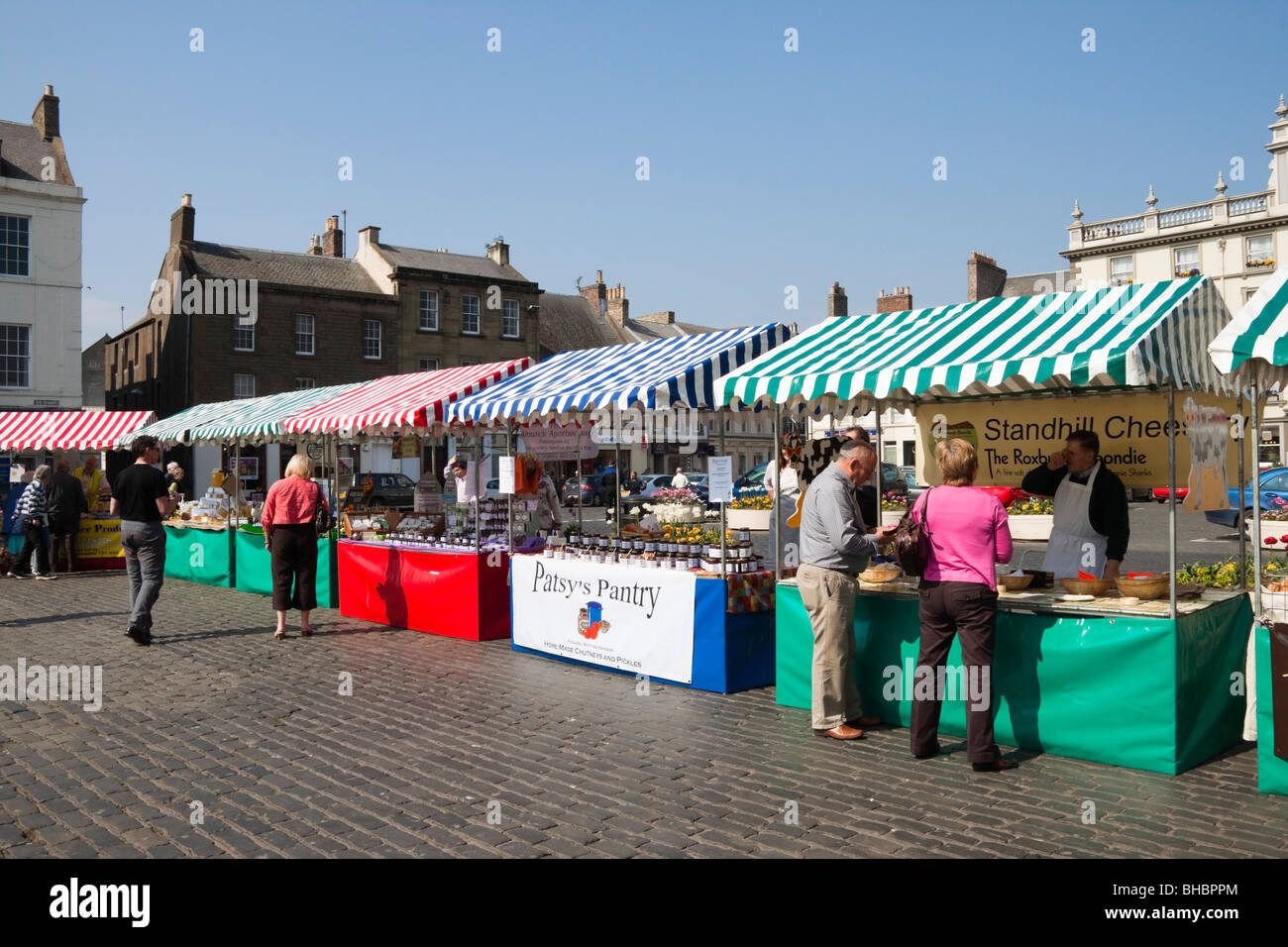 Kelso Farmers Market qui a eu lieu à la place principale de la ville - Scottish Borders UK Banque D'Images