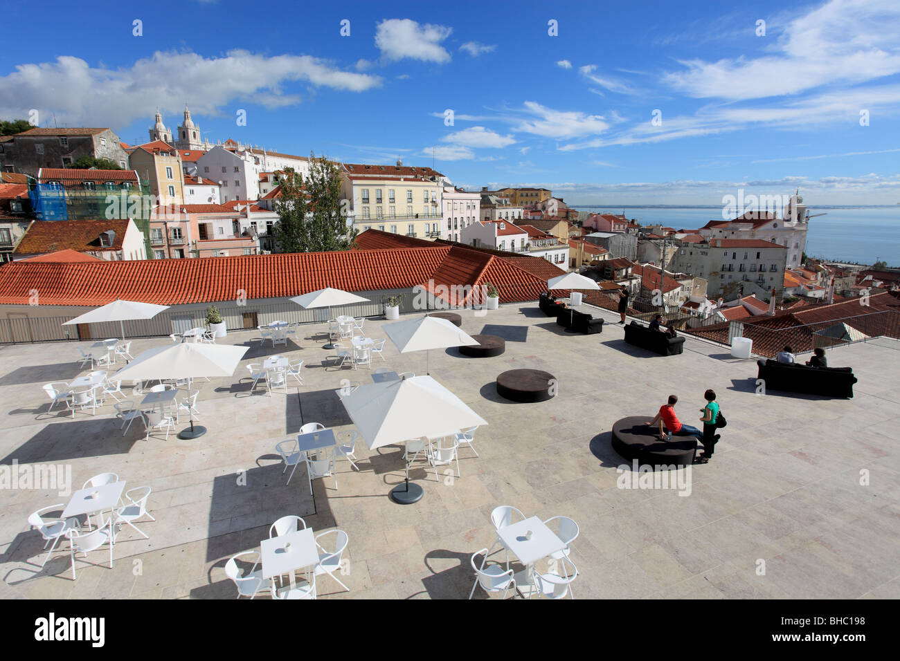 Aperçu au-dessus de l''Alfama du point appelé Miradouros Banque D'Images
