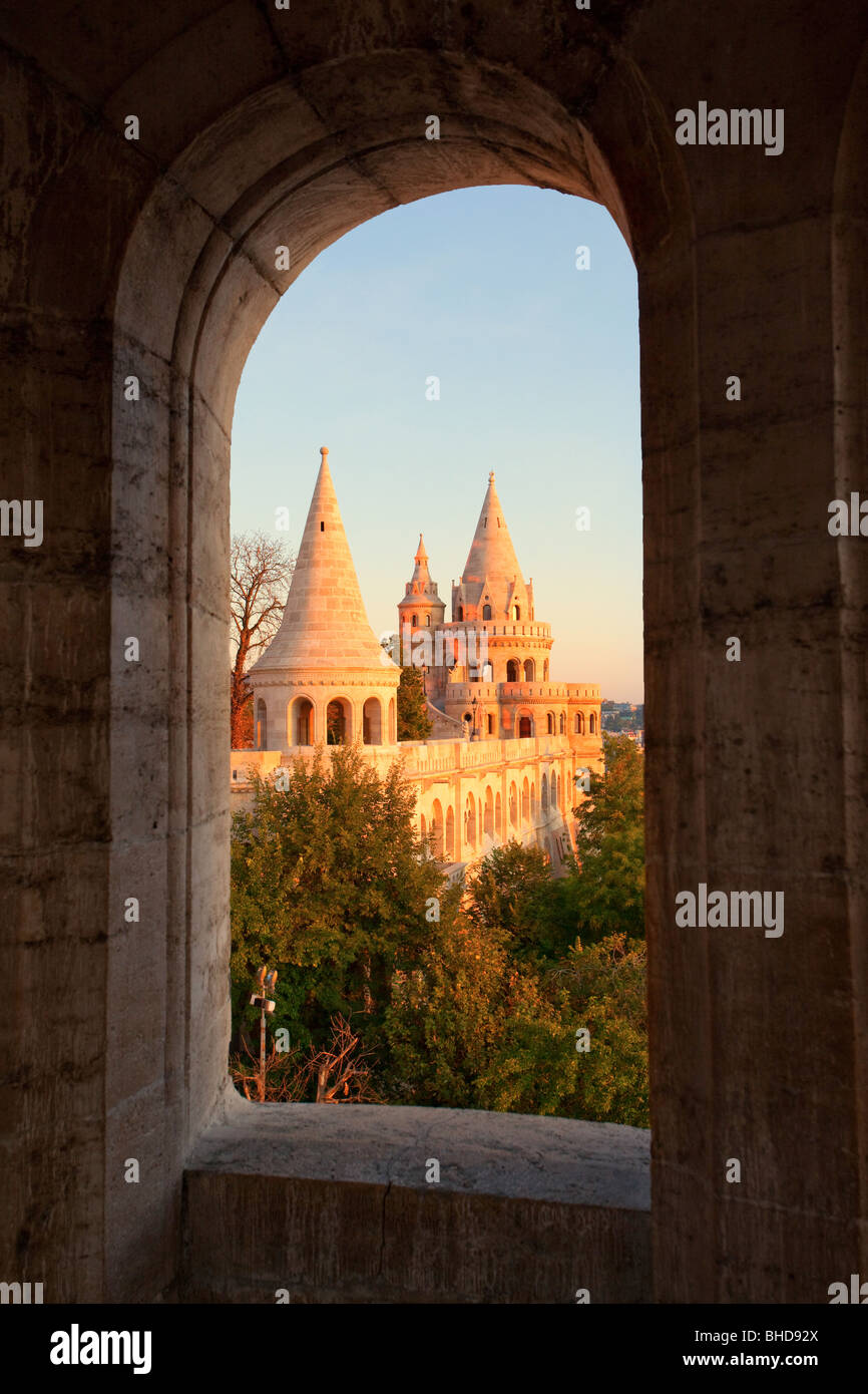 Complexe du bastion des pêcheurs à l'aube Banque D'Images
