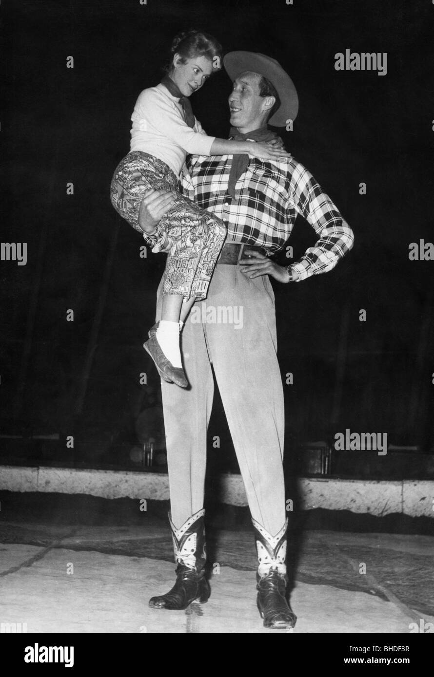 Weller, Erhard 'Bimbo', 24.9.1924 - 29.8.1986, artiste et acteur allemand, en pleine longueur, pendant la scène au cirque Krone, Munich, 1960, Banque D'Images