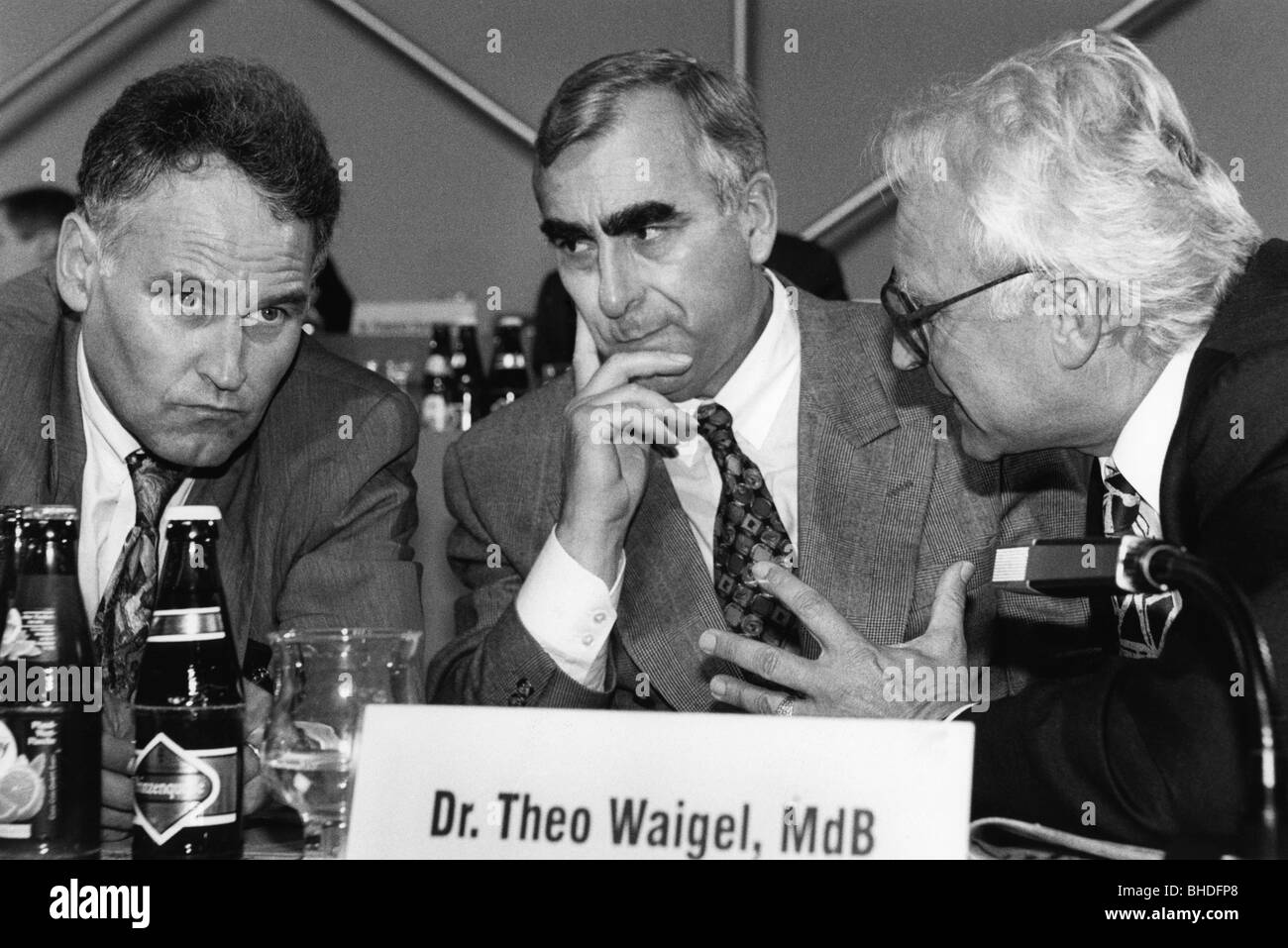 Waigel, Theo, * 24.4.1939, politicien allemand (CSU), ministre fédéral des Finances, avec Erwin Huber et Edmund Stoiber, 1992, Banque D'Images