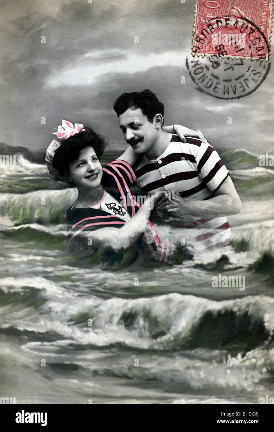 Baignade, couple dans l'eau, carte postale, estampillée à Bordeaux, France, 1906, Banque D'Images