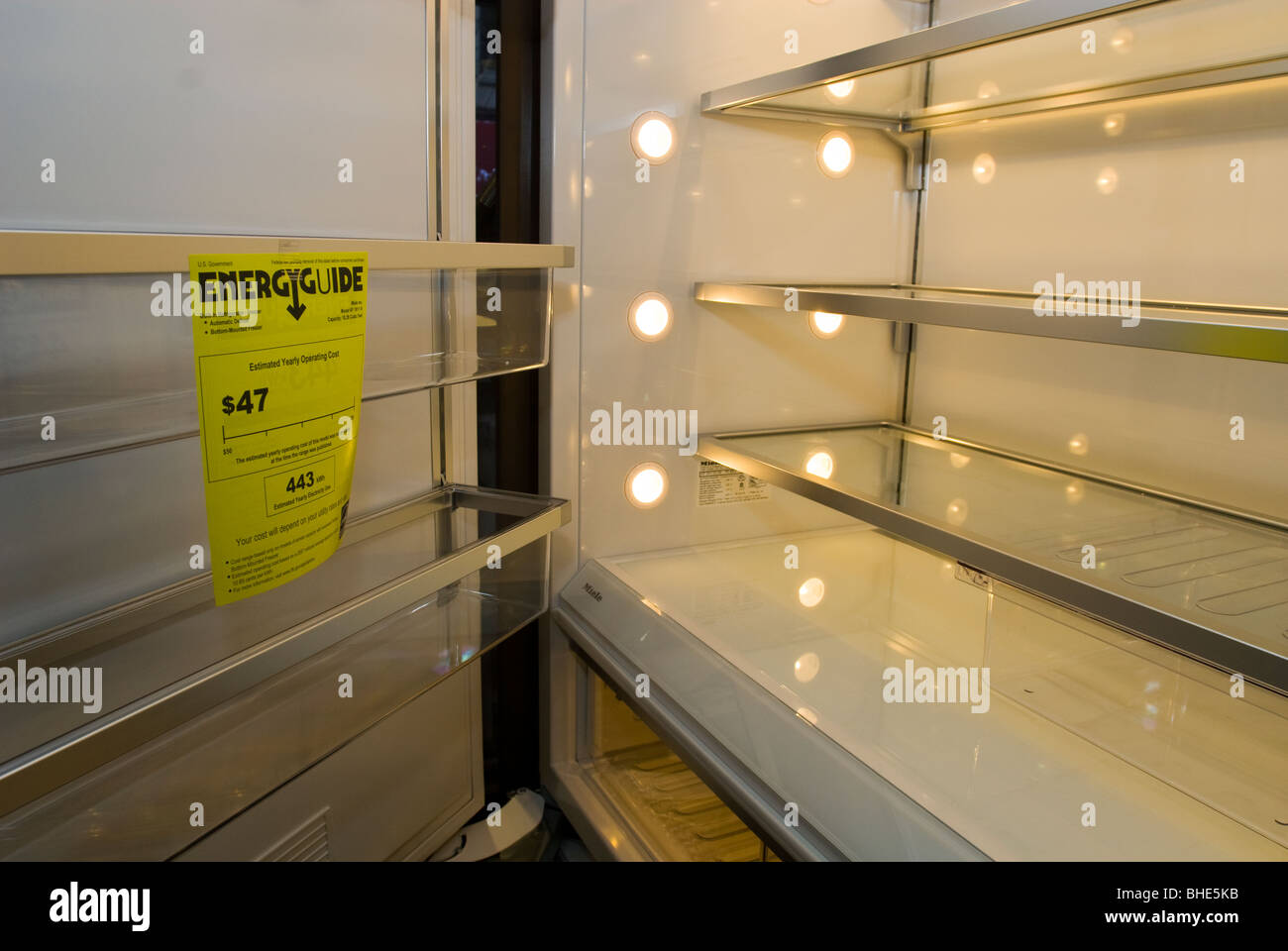 Un réfrigérateur homologué Energy Star en vente à une appliance store dans le quartier Flatiron de New York Banque D'Images