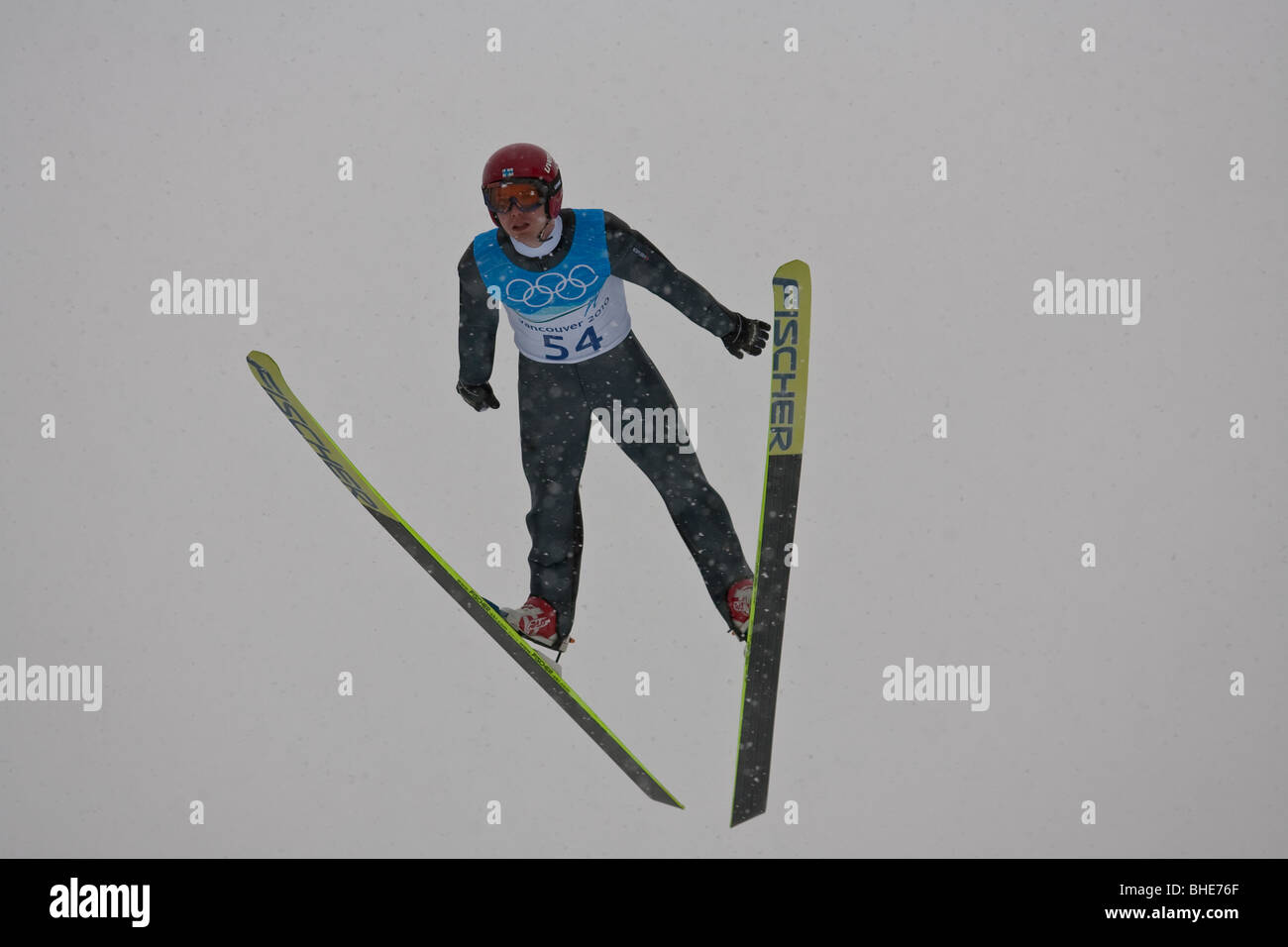 Harri Pvo (FIN) au cours individuels de formation de NH Saut à ski aux Jeux Olympiques d'hiver de 2010, Vancouver, Colombie-Britannique. Banque D'Images