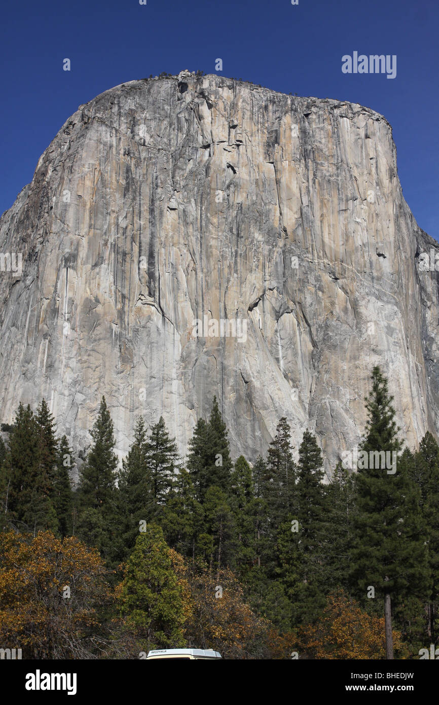 El Captain Yosemite National Park la couleur de l'automne Banque D'Images