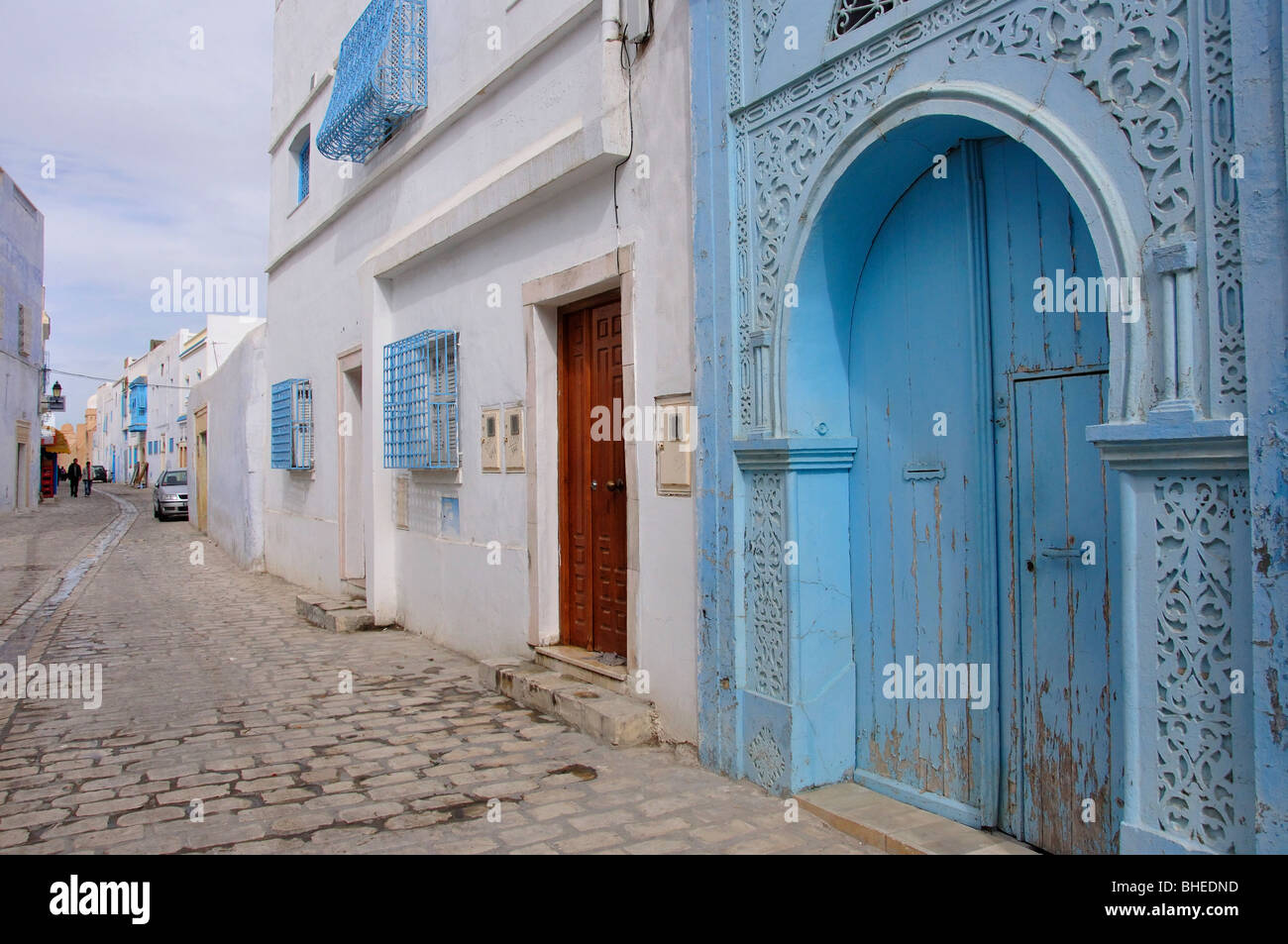 Rue Pavée, rue étroite, le Souk de Kairouan, Kairouan, Kairouan gouvernorat, Tunisie Banque D'Images