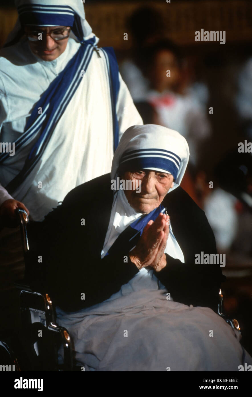 Mère Teresa, fondatrice des Missionnaires de la Charité reçoit la médaille d'or du Congrès Banque D'Images