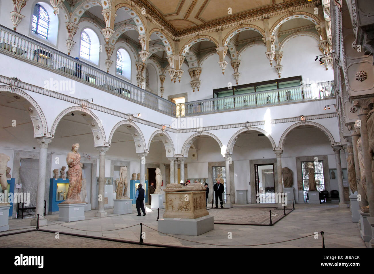 Vue de l'intérieur, le musée national du Bardo, le quartier de Bardo, Tunis, Tunis, Tunisie Gouvernorat Banque D'Images