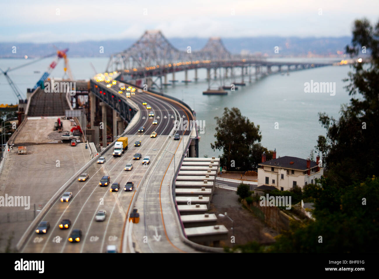 San Francisco, Oakland Bay Bridge (East bay side) vu de l'île au trésor Banque D'Images