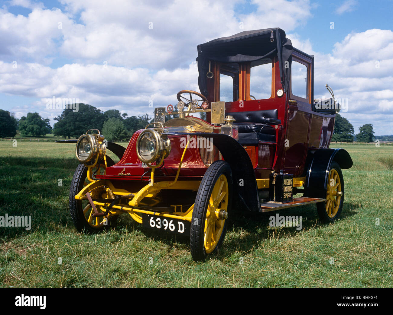 1903 Renault Taxi Londres Banque D'Images