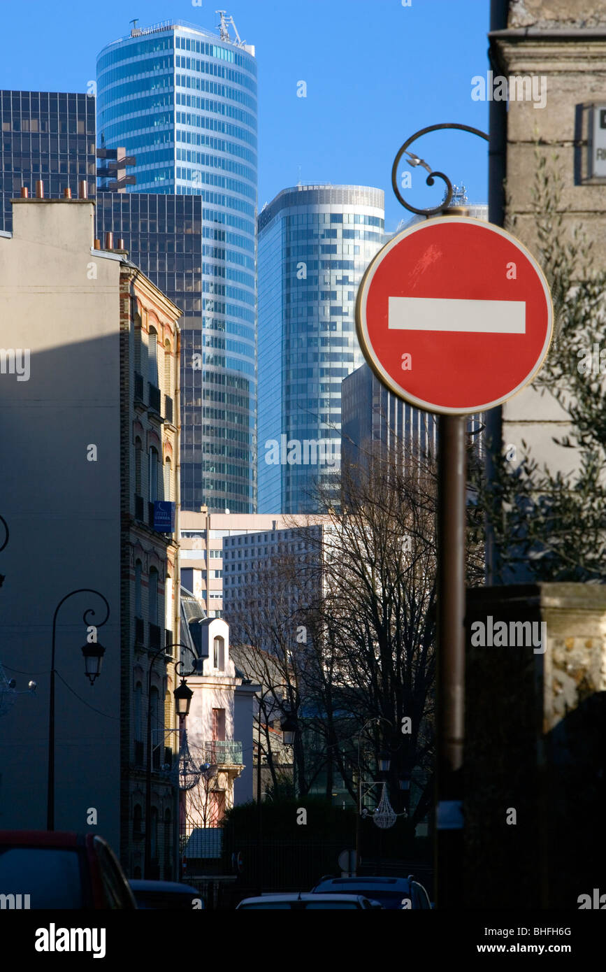 Vue de la Défense de Puteaux. Près de Paris, France, l'Europee Banque D'Images