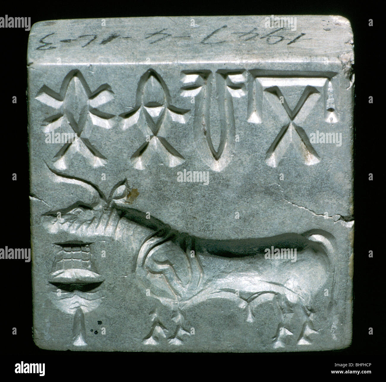 Joint de stéatite avec Bull, vallée de l'Indus, Mohenjo-Daro, 2500 - 2000 avant J.-C.. Artiste : Inconnu Banque D'Images