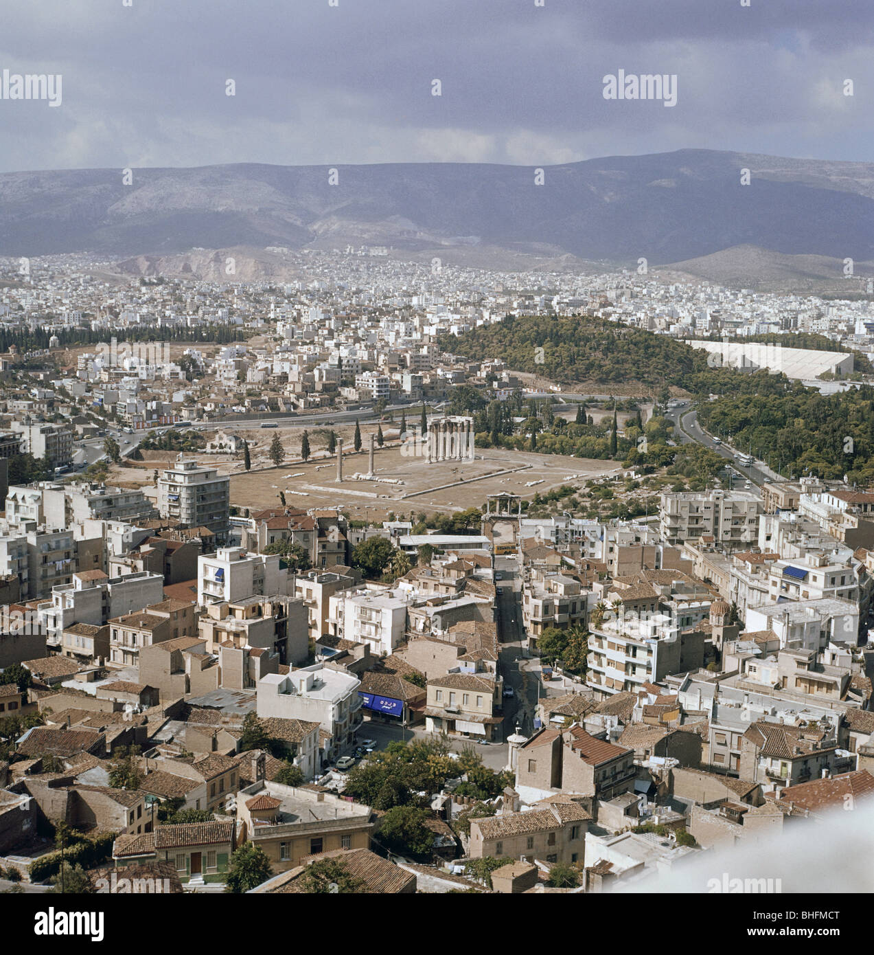 Géographie / voyages, Grèce, Athènes, Olympieion, construit au 6ème siècle avant JC, vue, années 60, , Banque D'Images