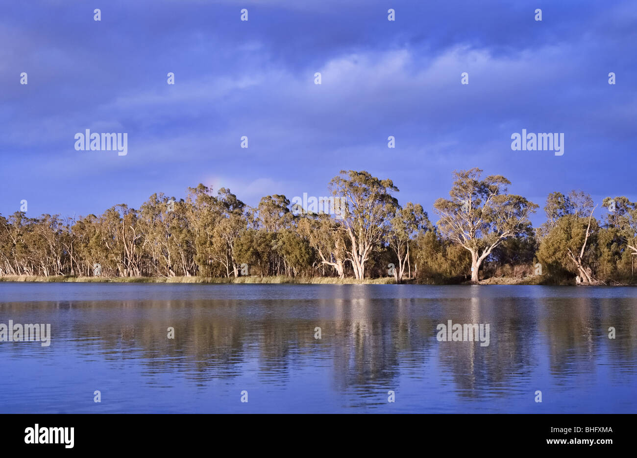 Scenic bleu profond de la rivière Murray Banque D'Images