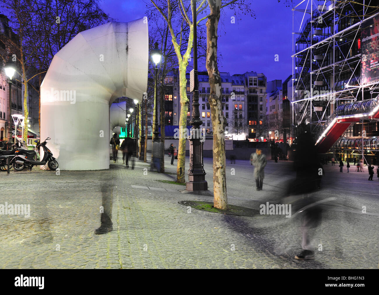 Paris, France - Centre George Pompidou de nuit Banque D'Images