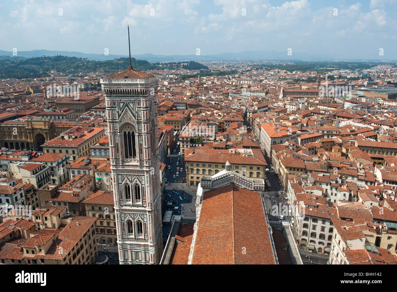 Incroyable vue sur Florence depuis la coupole de la Basilique de Santa Maria del Fiore ou Duomo de Florence. Banque D'Images