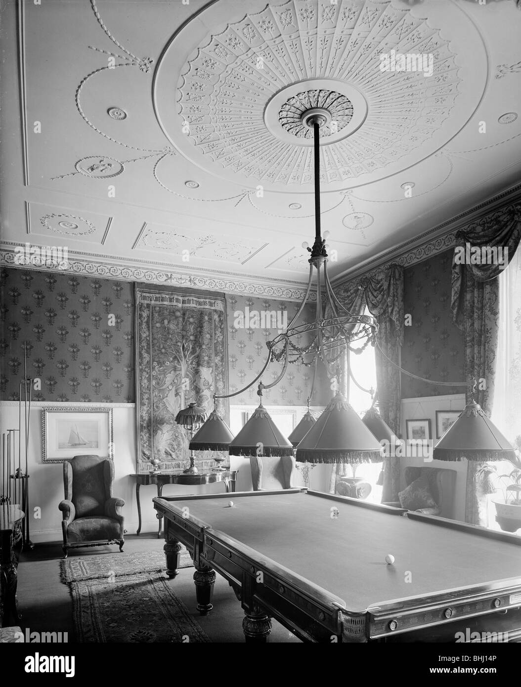 Salle de billard à 24 Bedford Square, Camden, London, 1902. Artiste : Bedford Lemere et compagnie Banque D'Images