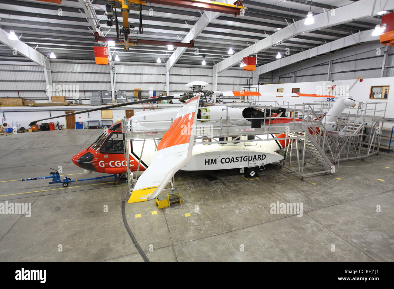 Hélicoptère Sikorsky S 92 utilisé par les garde-côtes britanniques de recherche et sauvetage, de l' établissement"Sumburgh basé au en Shetland, au large de la côte écossaise Banque D'Images Hélicoptère Sikorsky S 92 utilisé par les garde-côtes britanniques de recherche et sauvetage, de l' établissement"Sumburgh basé au en Shetland, au large de la côte écossaise Banque D'Images